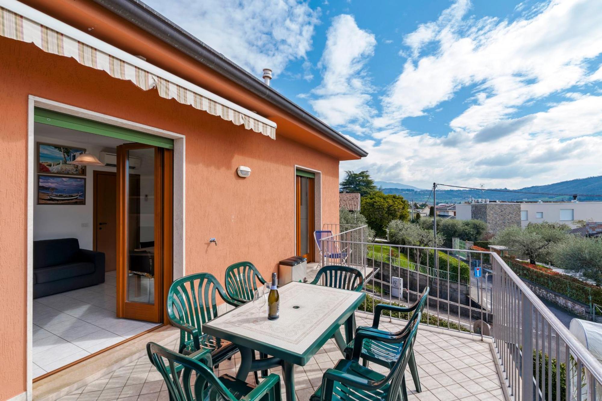 Terrazza Di Garda - Regarda Travel Гарда Екстер'єр фото