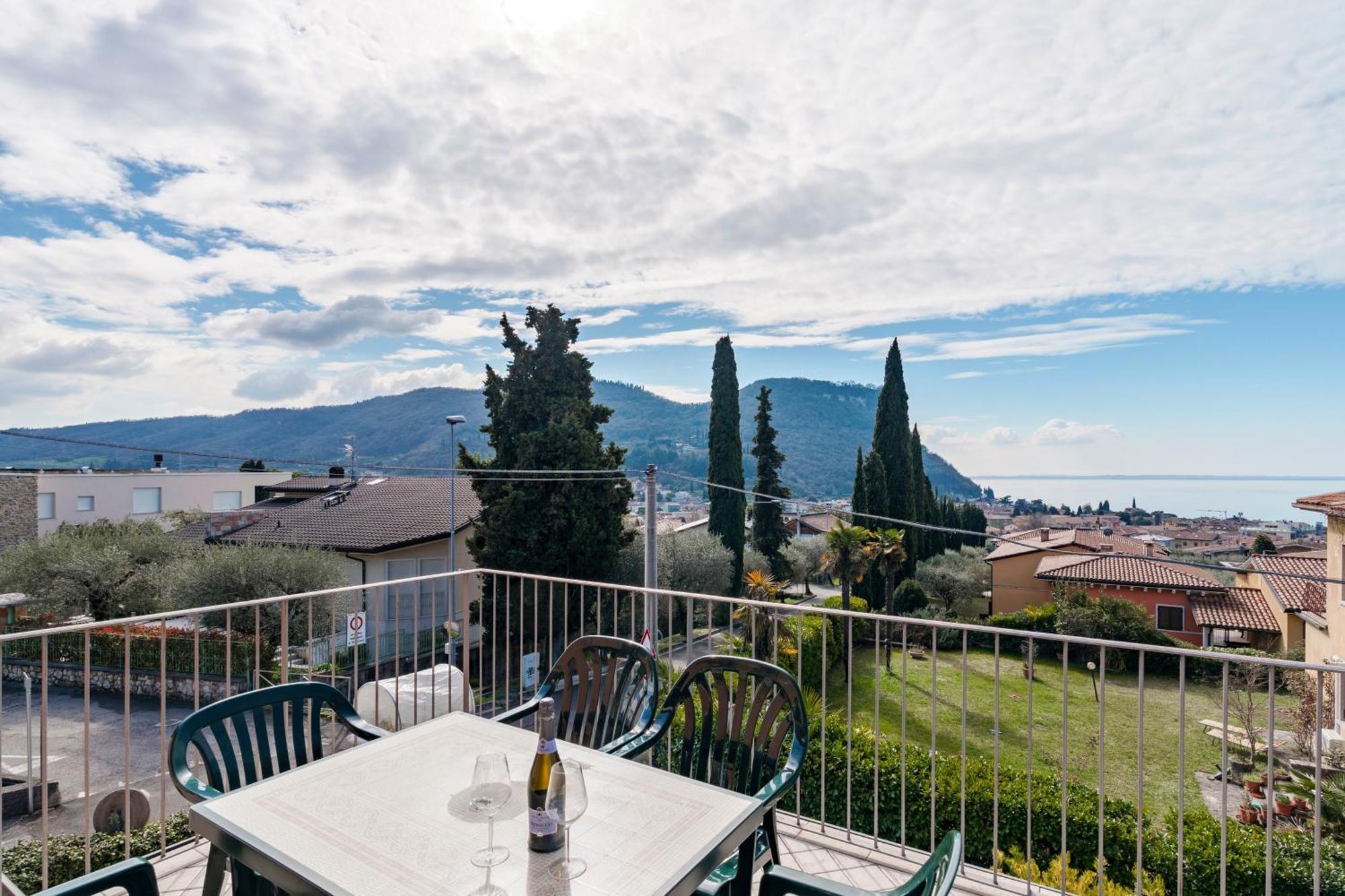 Terrazza Di Garda - Regarda Travel Гарда Екстер'єр фото